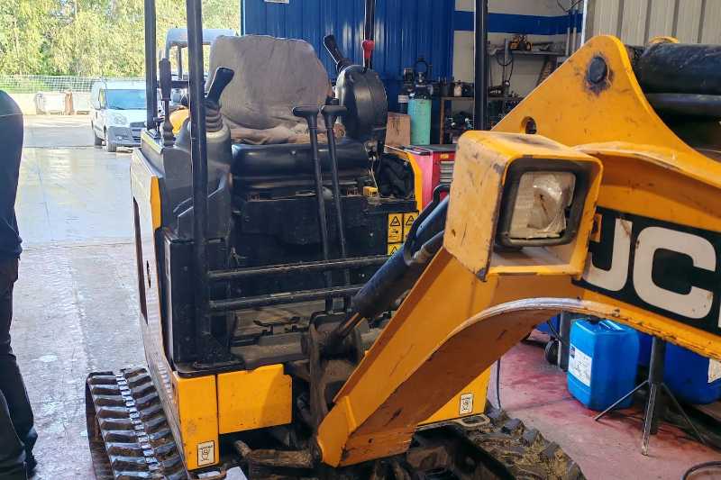 OmecoHub - Immagine JCB 18Z-1